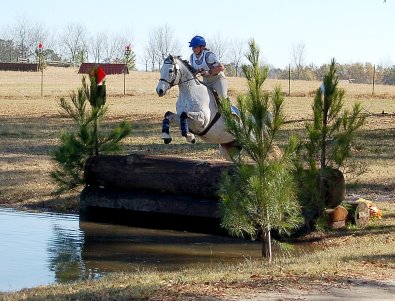 Got Um Smoke Um successfully clears the log into the water.
